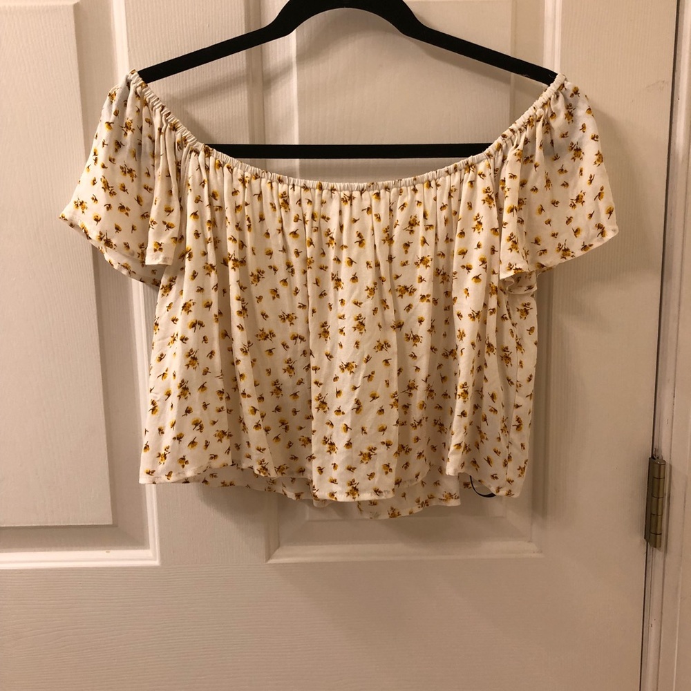 Off the Shoulder crop top